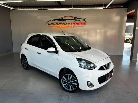 NISSAN MARCH 1.6 SL 16V FLEX 4P XTRONIC NISSAN MARCH 1.6 SL 16V FLEX 4P XTRONIC